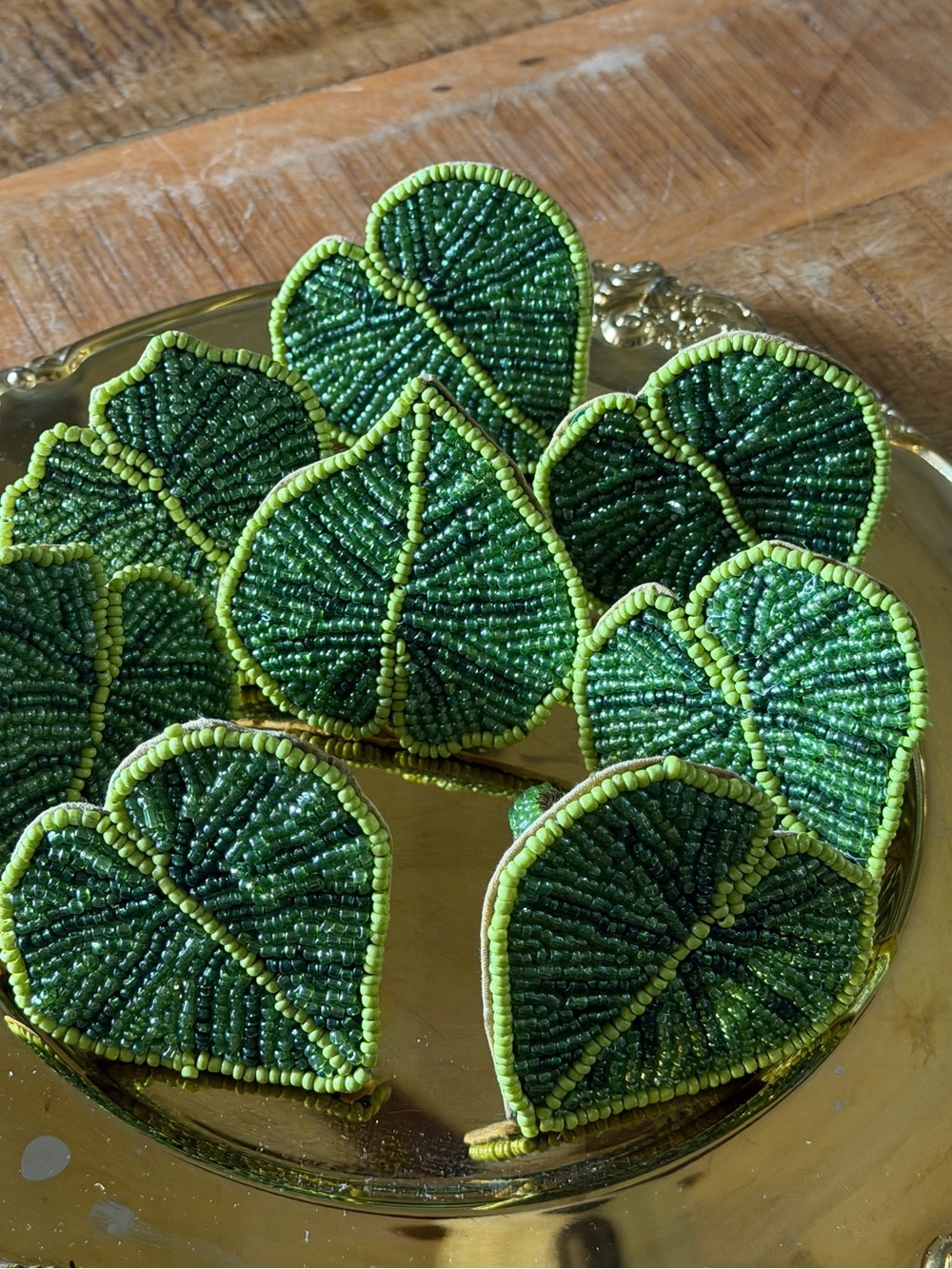 Set of 8 Green Beaded Leaf Napkin Rings – Botanical Table Décor